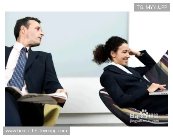 职业创意总监的脑洞：他是如何从平凡中发现新奇点的